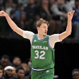 开云体育APP下载-弗拉格谈隔扣大洛：这大概是我今年最喜欢的一次扣篮